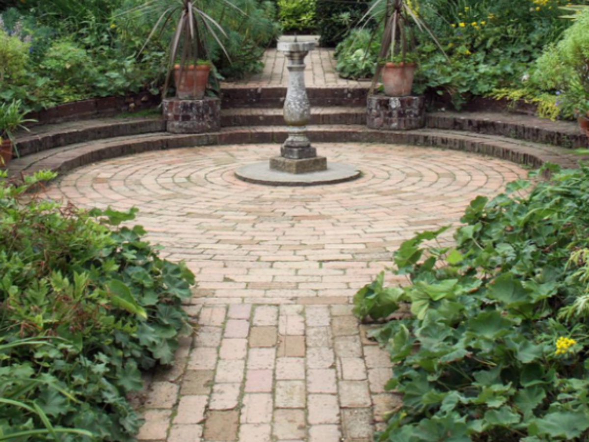Flagstone Patio — Garden Landscaping